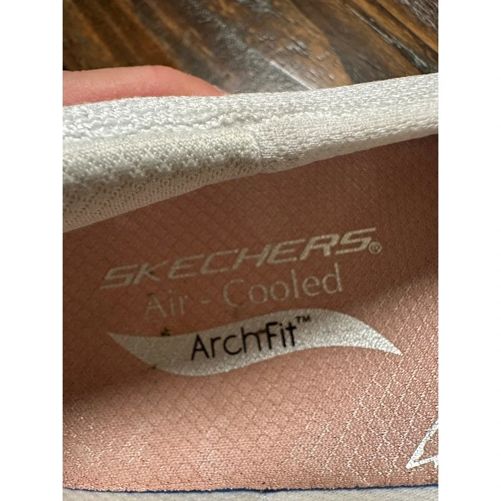 Skechers GO WALK Arch Fit White Slip On Sneakers 125313‎ Womens 9 Mens 7.5
